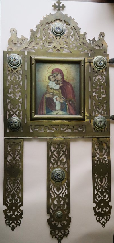 Тернопільському музею передали понад сторічну латунну хоругву, краєзнавчий музей, 5 червня 2026 року Тернопільському музею передали понад сторічну латунну хоругву, краєзнавчий музей, 5 червня 2026 року