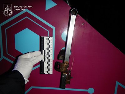 На Полтавщині двоє підлітків випали із атракціону на ходу На Полтавщині двоє підлітків випали із атракціону на ходу