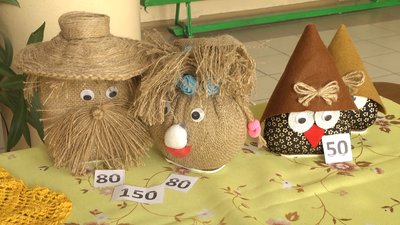 У Житомирі діти на благодійному ярмарку збирали гроші на тепловізор для ЗСУ У Житомирі діти на благодійному ярмарку збирали гроші на тепловізор для ЗСУ