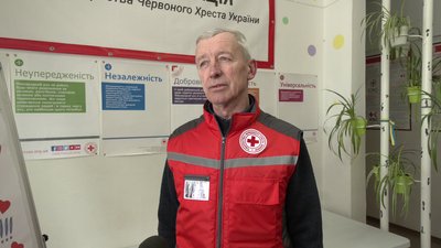 Самотніми людьми у прикордонних віддалених селах Рівненщини опікуються соцробітники Червоного Хреста Самотніми людьми у прикордонних віддалених селах Рівненщини опікуються соцробітники Червоного Хреста