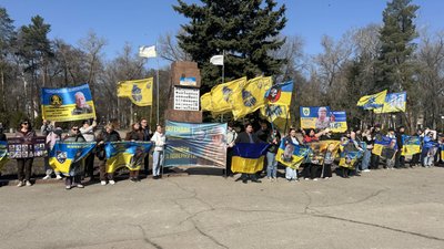 У Кропивницькому влаштували ходу до Дня українського добровольця У Кропивницькому влаштували ходу до Дня українського добровольця