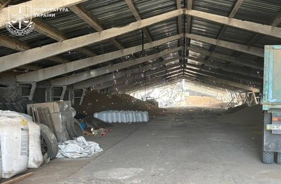 Армія РФ атакувала Одещину двома балістичними ракетами, пошкоджено склади з зерном