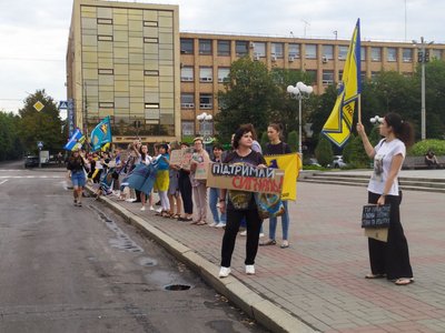 Захід, приурочений роковинам теракту в Оленівці Захід, приурочений роковинам теракту в Оленівці