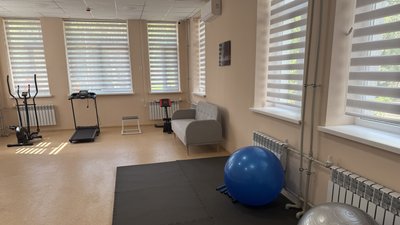 Спортивна зала у гуртожитку для ВПО з Маріуполя у Дніпрі Спортивна зала у гуртожитку для ВПО з Маріуполя у Дніпрі