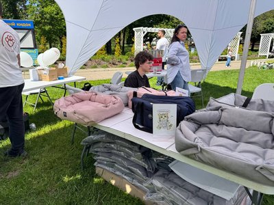 "Ми за них відповідаємо": у Черкасах організували соціальний проєкт "Теплі лапки" "Ми за них відповідаємо": у Черкасах організували соціальний проєкт "Теплі лапки"