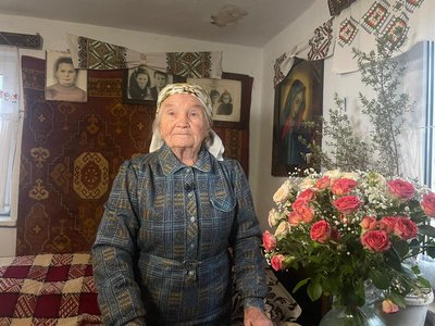 Ярослава Хархут, Озерна, життя в селі, фільм про українське село Ярослава Хархут, Озерна, життя в селі, фільм про українське село