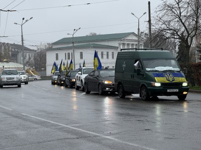 У Полтаві провели акцію-нагадування про військовополонених У Полтаві провели акцію-нагадування про військовополонених