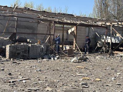 Російський КАБ пошкодив близько 20 автівок у Сумах