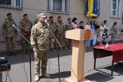 Вперше в історії закладу: як на Буковині випускають перший курс ліцеїсток Вперше в історії закладу: як на Буковині випускають перший курс ліцеїсток