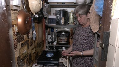 Немає світла — вода ллється цівкою: в Черкасах мешканці гуртожитку скаржаться на водопостачання Немає світла — вода ллється цівкою: в Черкасах мешканці гуртожитку скаржаться на водопостачання