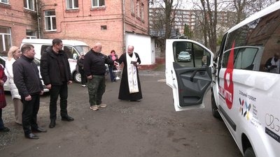 Більше донорів у громадах: Рівненський центр крові отримав транспорт Більше донорів у громадах: Рівненський центр крові отримав транспорт