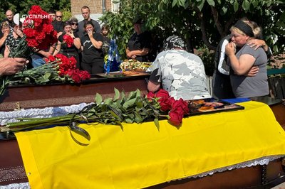 На Київщині ховають братів Максима та Романа Мосейчуків На Київщині ховають братів Максима та Романа Мосейчуків