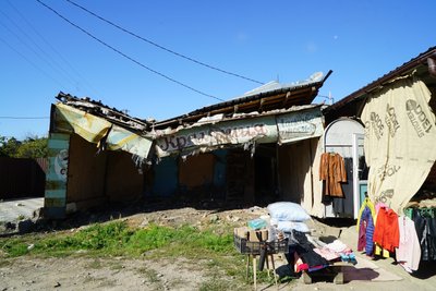 зруйнована крамниця зруйнована крамниця