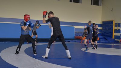 У Сумах стартував навчально-тренувальний збір для греплерів та панкратіастів У Сумах стартував навчально-тренувальний збір для греплерів та панкратіастів