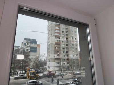 "Почули, що люди кричать": очевидці розповіли про влучання "шахеда" в автостоянку в Сумах "Почули, що люди кричать": очевидці розповіли про влучання "шахеда" в автостоянку в Сумах