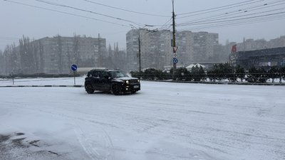 Перший сніг у Миколаєві: фоторепортаж Перший сніг у Миколаєві: фоторепортаж