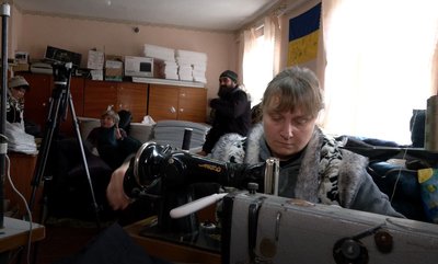 "Зневіри немає": як у Мельниках на Черкащині волонтери працюють в умовах відключення світла "Зневіри немає": як у Мельниках на Черкащині волонтери працюють в умовах відключення світла