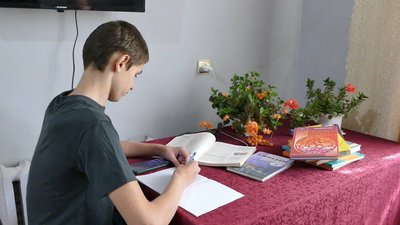 "Всі дітки хочуть тата і маму": історія єдиної патронатної родини у Ямпільській громаді на Сумщині "Всі дітки хочуть тата і маму": історія єдиної патронатної родини у Ямпільській громаді на Сумщині