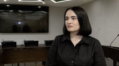 Батьки першої міської гімназії в Черкасах вимагають припинити перевірки у школі Батьки першої міської гімназії в Черкасах вимагають припинити перевірки у школі