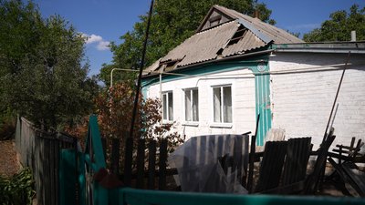 "На ніч в посадку спати виїжджаємо". Репортаж з прифронтового Братського на Дніпропетровщині