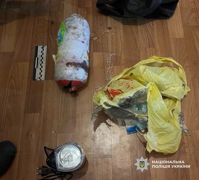 Виготовляла вибухівки для підриву людей: на Одещині затримали жінку за організацію терористичного акту Виготовляла вибухівки для підриву людей: на Одещині затримали жінку за організацію терористичного акту