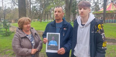 "Ми шукаємо сина": у черкаському парку безвісти зник хлопець "Ми шукаємо сина": у черкаському парку безвісти зник хлопець