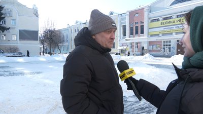 Хто повинен прибирати бурульки з дахів будинків в Житомирі Хто повинен прибирати бурульки з дахів будинків в Житомирі