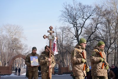"Ніколи не бачив його зажуреним": у Черкасах попрощались із загиблим Максимом Зеленським "Ніколи не бачив його зажуреним": у Черкасах попрощались із загиблим Максимом Зеленським