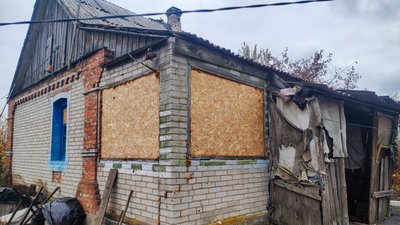 пошкоджений будинок життя люди село Іжевка Костянтинівська громада Донецька область 11 листопада 2024 рік