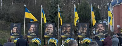 У селі на Тернопільщині встановили меморіальні стенди загиблим військовим У селі на Тернопільщині встановили меморіальні стенди загиблим військовим