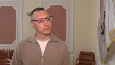 "Чим далі — тим гірше у нас стає із проїздом": чернігівці про ситуацію з автобусними перевезеннями у місті "Чим далі — тим гірше у нас стає із проїздом": чернігівці про ситуацію з автобусними перевезеннями у місті
