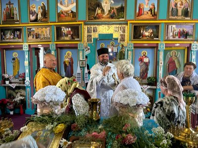 Фермер у будні, священник у вихідні: як житель Житомирщини поєднує фермерство зі служінням у чотирьох парафіях