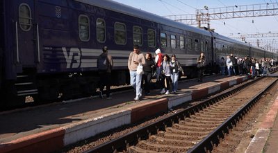 Потяги, які курсували через Хмельницький, 14 вересня затримувались Потяги, які курсували через Хмельницький, 14 вересня затримувались