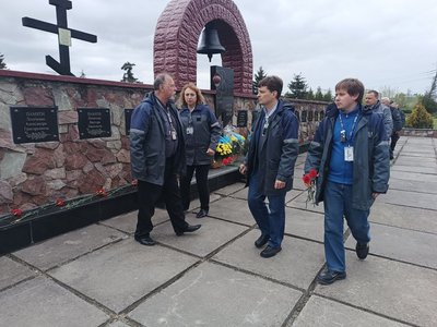 38 роковини Чорнобильської трагедії: на ЧАЕС вшанували загиблих ліквідаторів аварії