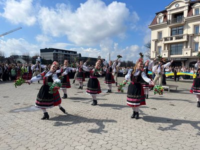 В Ужгороді розпочався міжнародний флешмоб "Хори за мир"