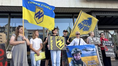 Акція на підтримку полонених і зниклих безвісти воїнів, Івано-Франківськ Акція на підтримку полонених і зниклих безвісти воїнів, Івано-Франківськ