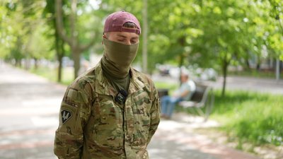 "Це стяг, за який ми воюємо та проливаємо кров": у Вінниці до 10-річчя ССО на телевежі підняли прапор "Це стяг, за який ми воюємо та проливаємо кров": у Вінниці до 10-річчя ССО на телевежі підняли прапор