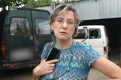 "Ракета пролетіла через вікно у сусідній будинок": наслідки удару РФ по Одеському району 14 липня "Ракета пролетіла через вікно у сусідній будинок": наслідки удару РФ по Одеському району 14 липня