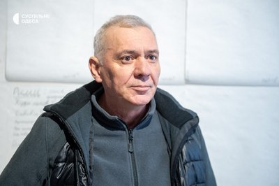 Кров, степ і вічність: в Одесі презентували книгу "Метаромантика", написану військовими та митцями