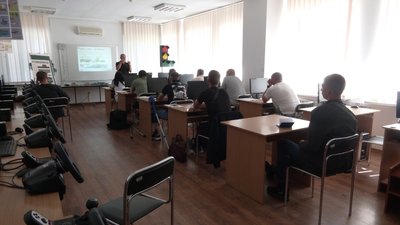 На Рівненщині ветерани та люди з інвалідністю безплатно вчаться водити автомобіль На Рівненщині ветерани та люди з інвалідністю безплатно вчаться водити автомобіль