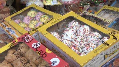 Ціни на яйця, м’ясо та паски: скільки коштує великодній кошик у Житомирі Ціни на яйця, м’ясо та паски: скільки коштує великодній кошик у Житомирі