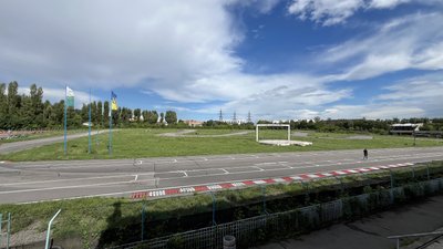 Після початку повномасштабної війни картодром у Полтаві не використовували Після початку повномасштабної війни картодром у Полтаві не використовували