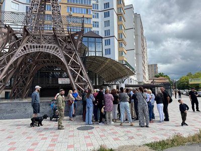 "Живемо на будівельному майданчику": у Вінниці мешканці ЖК вимагають введення будинку в експлуатацію "Живемо на будівельному майданчику": у Вінниці мешканці ЖК вимагають введення будинку в експлуатацію