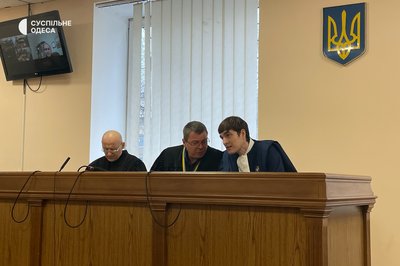 "Його судити не треба, віддайте нам": в Одесі судять експрокурора, якого обвинувачують у держзраді "Його судити не треба, віддайте нам": в Одесі судять експрокурора, якого обвинувачують у держзраді