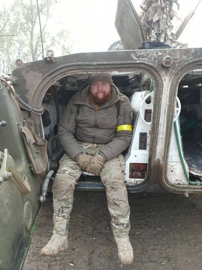 В Одеській області попрощались з військовим, який змагався у лицарських турнірах В Одеській області попрощались з військовим, який змагався у лицарських турнірах