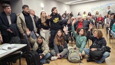 Забудова набережної та Лісової просіки: у Черкасах провели обговорення Забудова набережної та Лісової просіки: у Черкасах провели обговорення