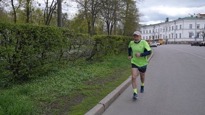 Бігає марафони після поранення: історія ветерана з Полтави Анатолія Васевича Бігає марафони після поранення: історія ветерана з Полтави Анатолія Васевича