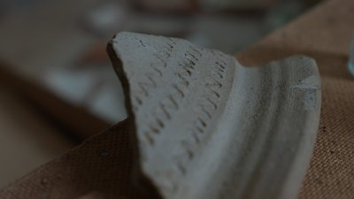 Посуд, гребінцева кераміка, Коломия, Франківщина Посуд, гребінцева кераміка, Коломия, Франківщина
