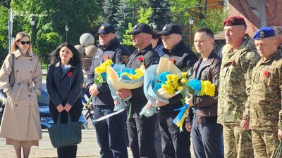 У Житомирі вшанували пам’ять загиблих під час Другої світової війни У Житомирі вшанували пам’ять загиблих під час Другої світової війни