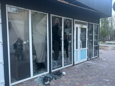 Війська РФ вдарили безпілотником по Павлограду: загинула людина, серед поранених діти Війська РФ вдарили безпілотником по Павлограду: загинула людина, серед поранених діти